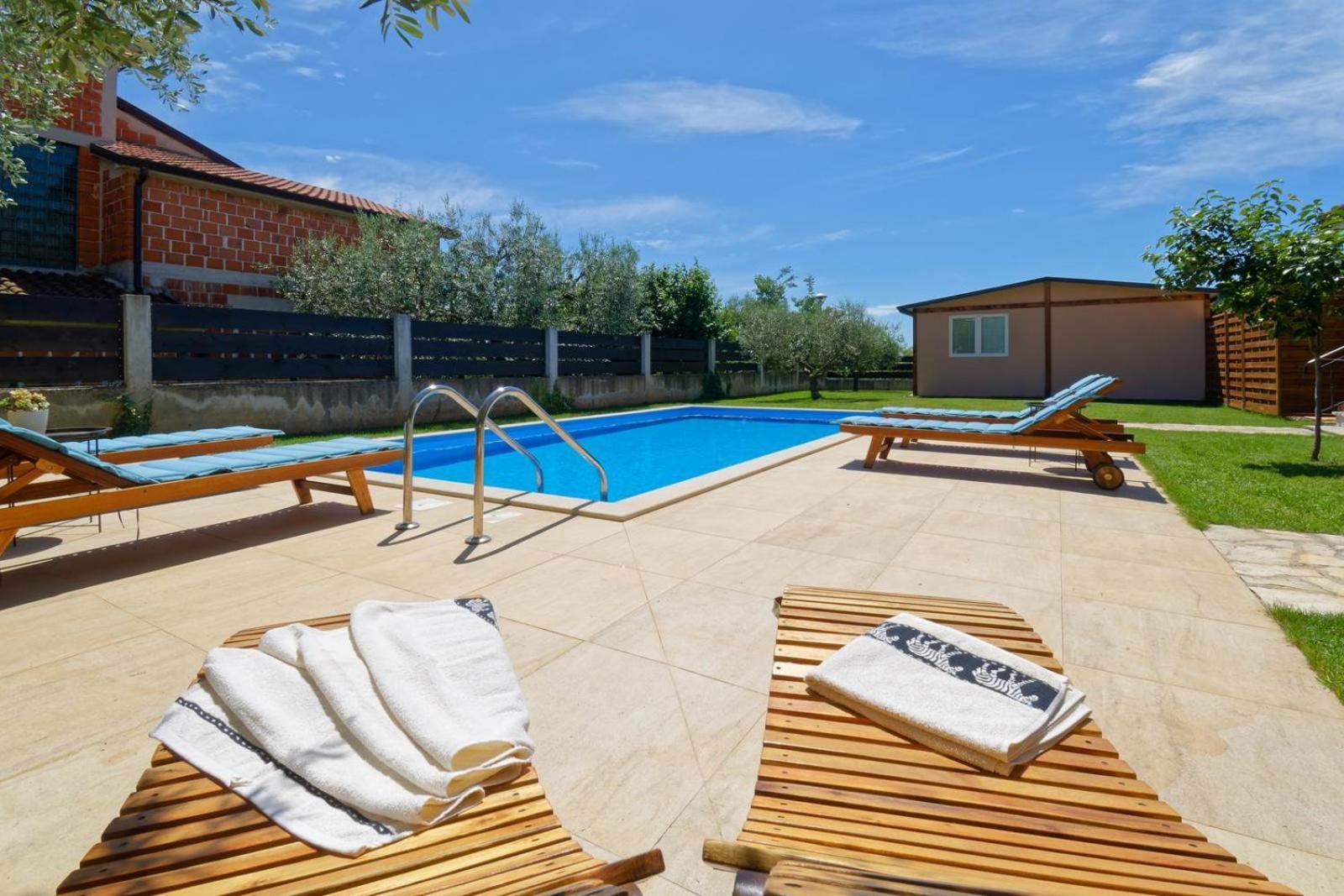 Apartment Maritea By Rent Istria อูมัค ภายนอก รูปภาพ